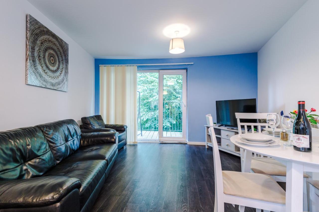 2 Bed Apartment With Balcony Private Parking Near Etihad Stadium, Coop Live 맨체스터 외부 사진