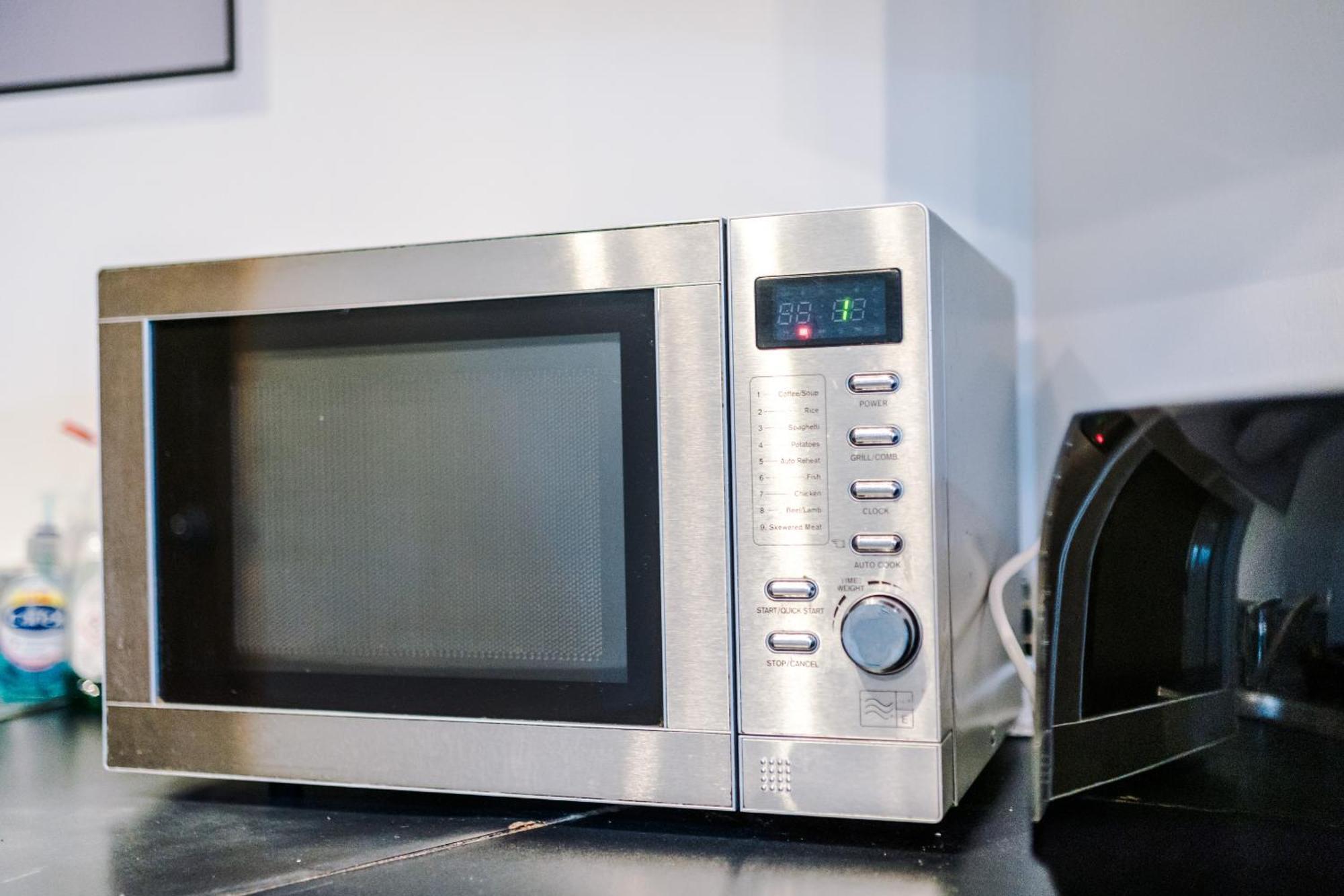 2 Bed Apartment With Balcony Private Parking Near Etihad Stadium, Coop Live 맨체스터 외부 사진